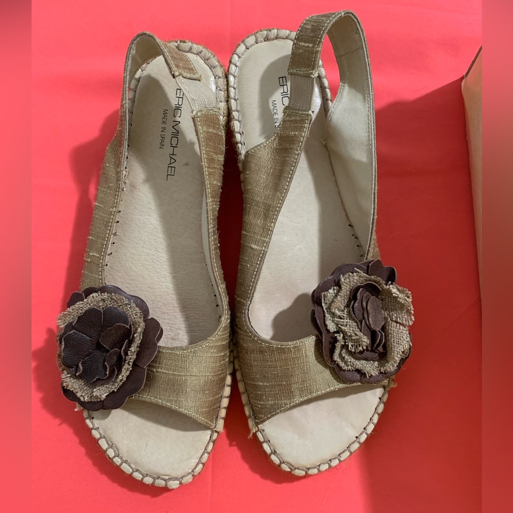 EUC Eric Michael sandals